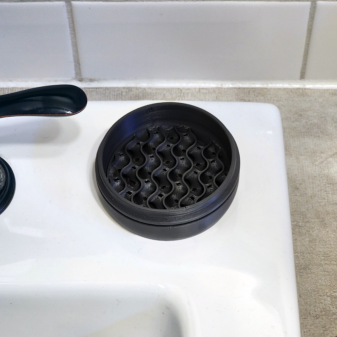 The Rogerie - Travel Soap Case (Single Round)