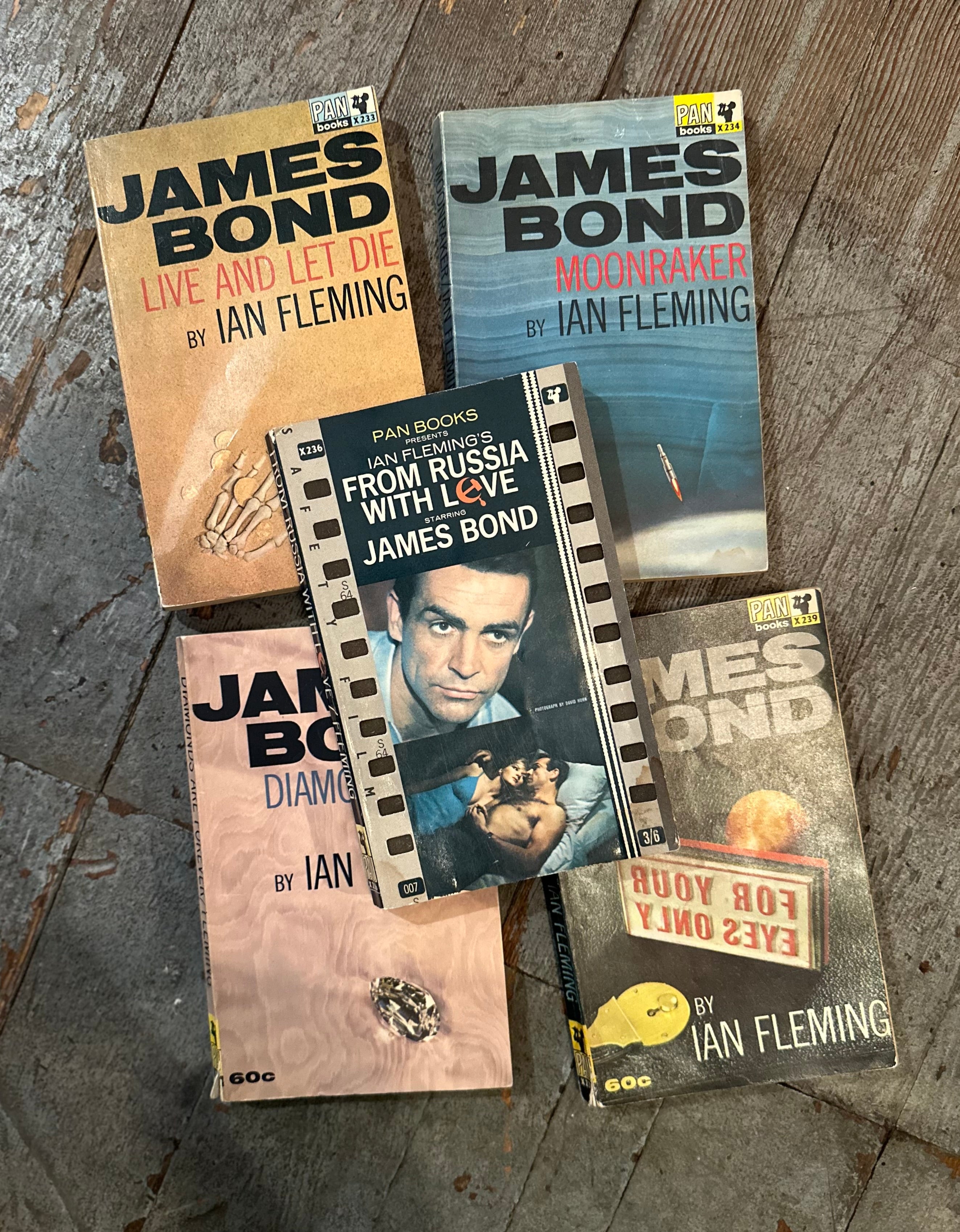 007 James Bond Book Series - Ian Fleming (PAN Editions)