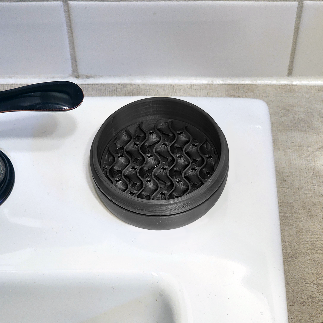 The Rogerie - Travel Soap Case (Single Round)