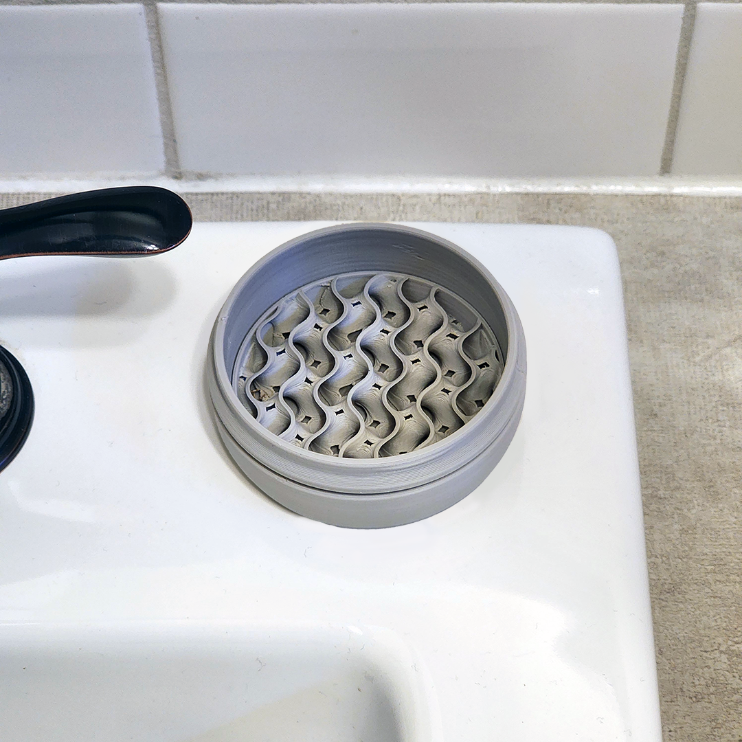 The Rogerie - Travel Soap Case (Single Round)