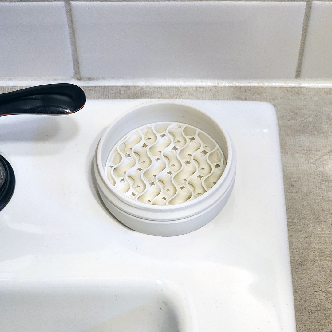The Rogerie - Travel Soap Case (Single Round)