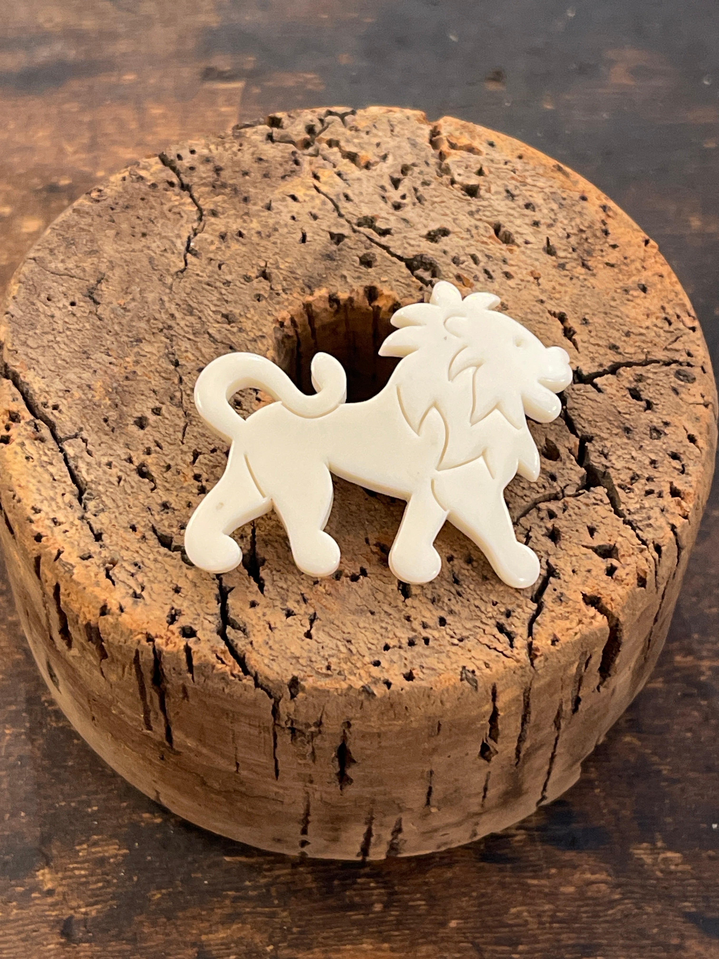 Lion Pin/ Brooch