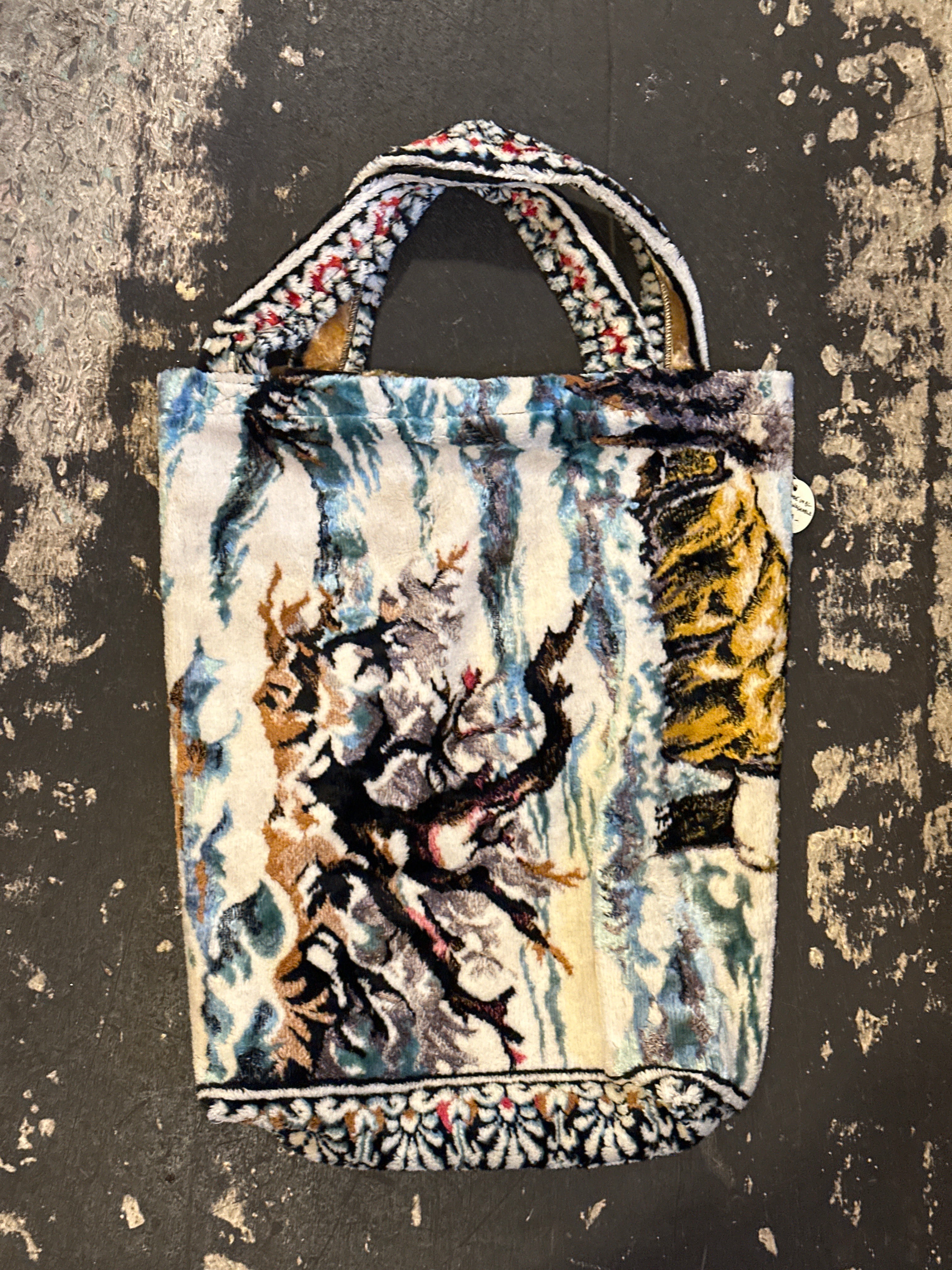 Vintage Wall Rug Bag