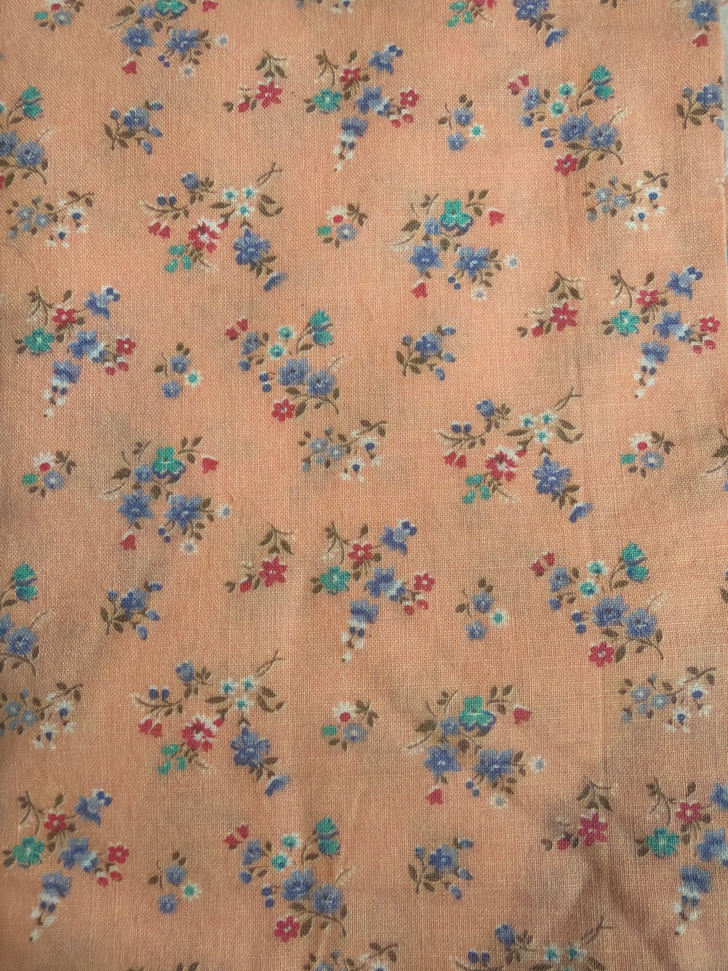 Vintage Fabric - Cranston Print Works mini floral on pink