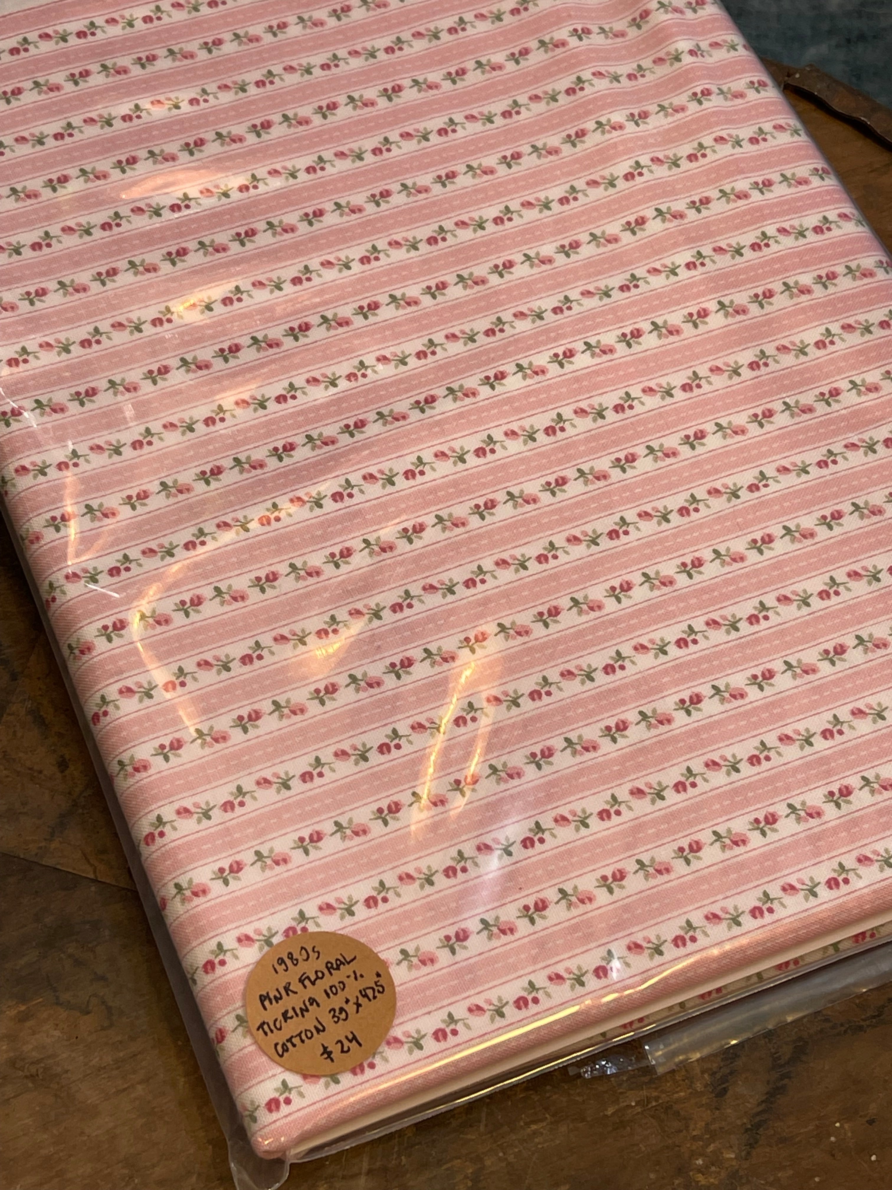 Vintage Fabric - 1980s Pink Floral Cotton