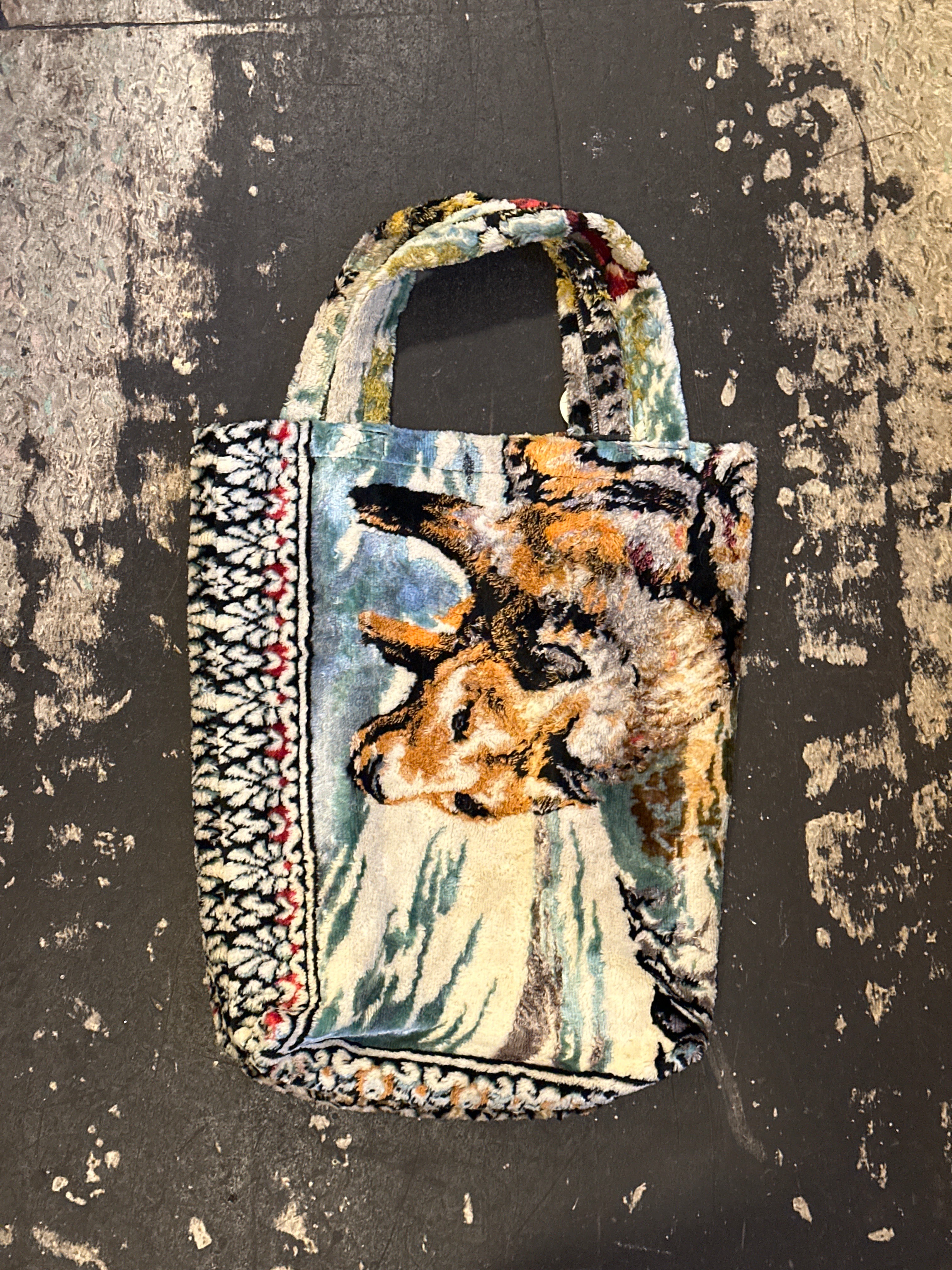 Vintage Wall Rug Bag