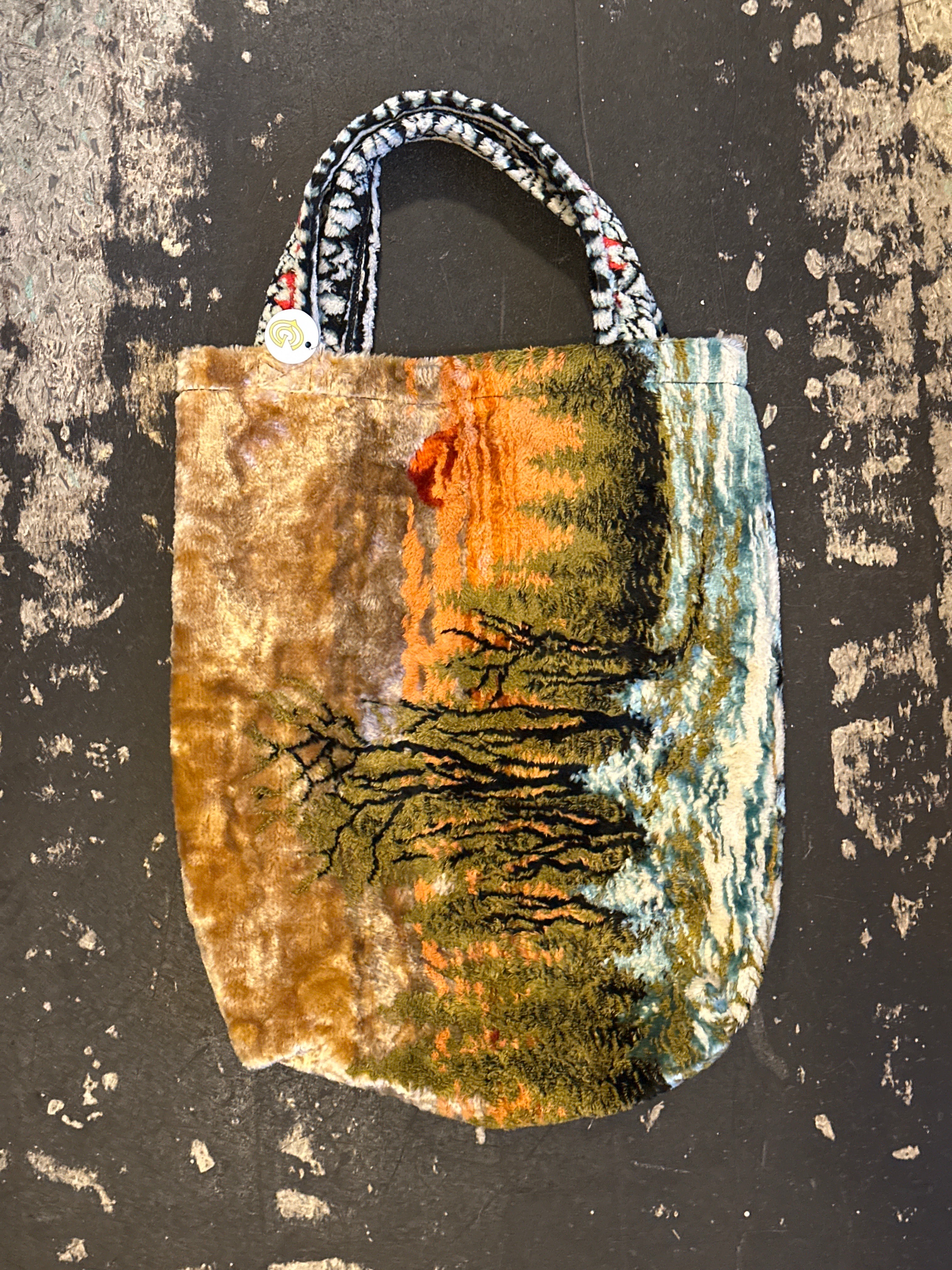 Vintage Wall Rug Bag