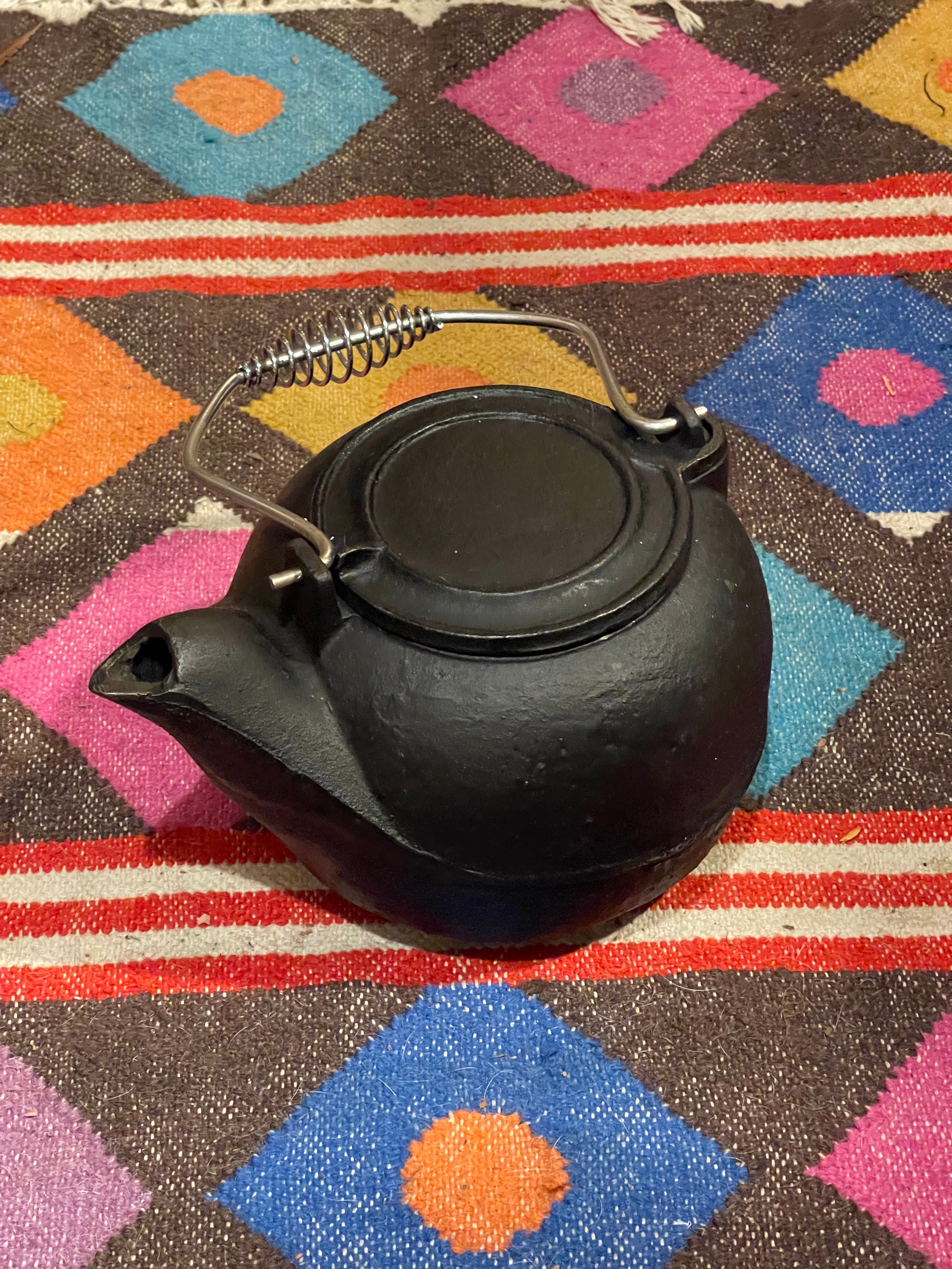 Cast Iron Kettle/ Teapot