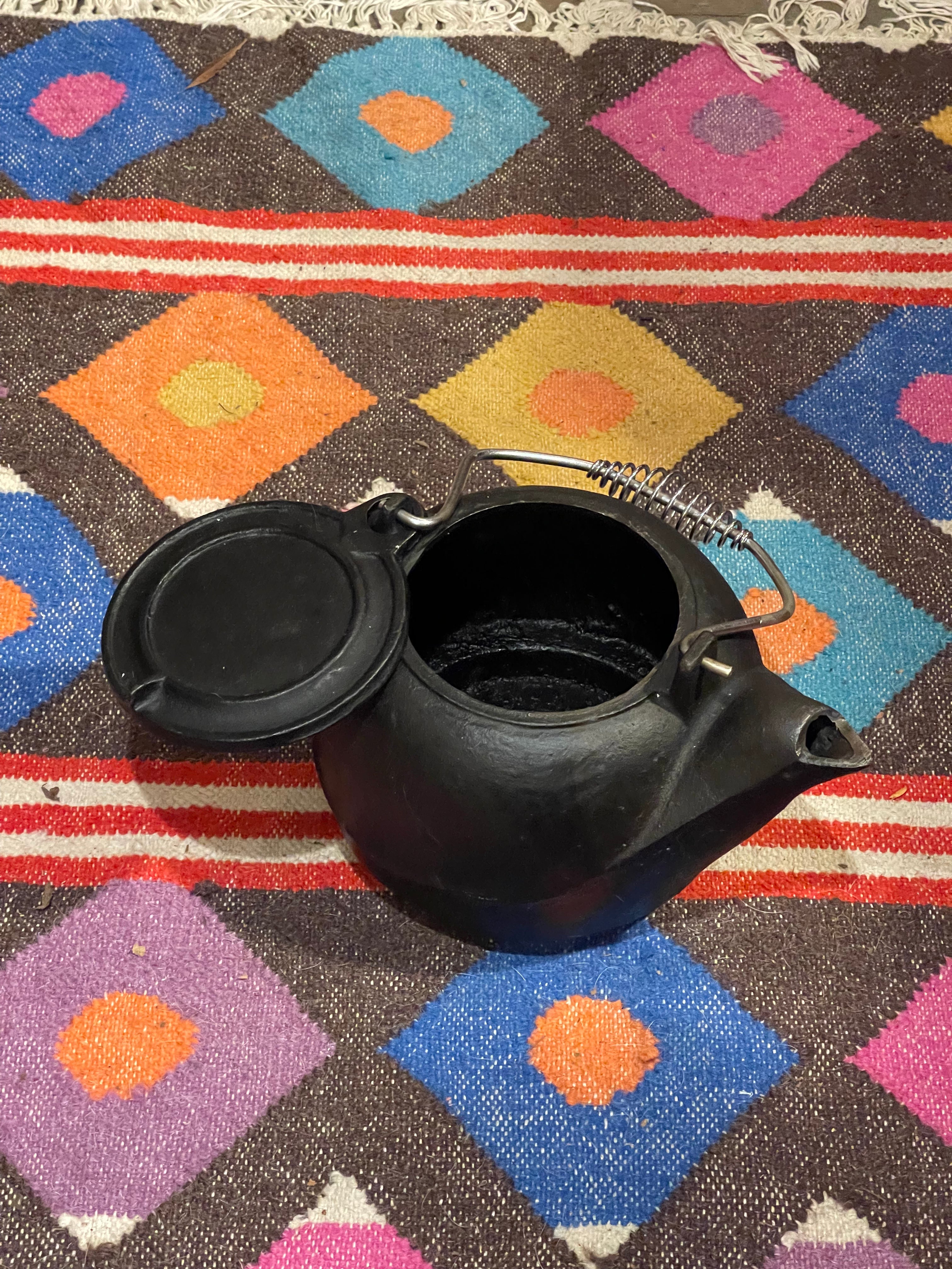 Cast Iron Kettle/ Teapot