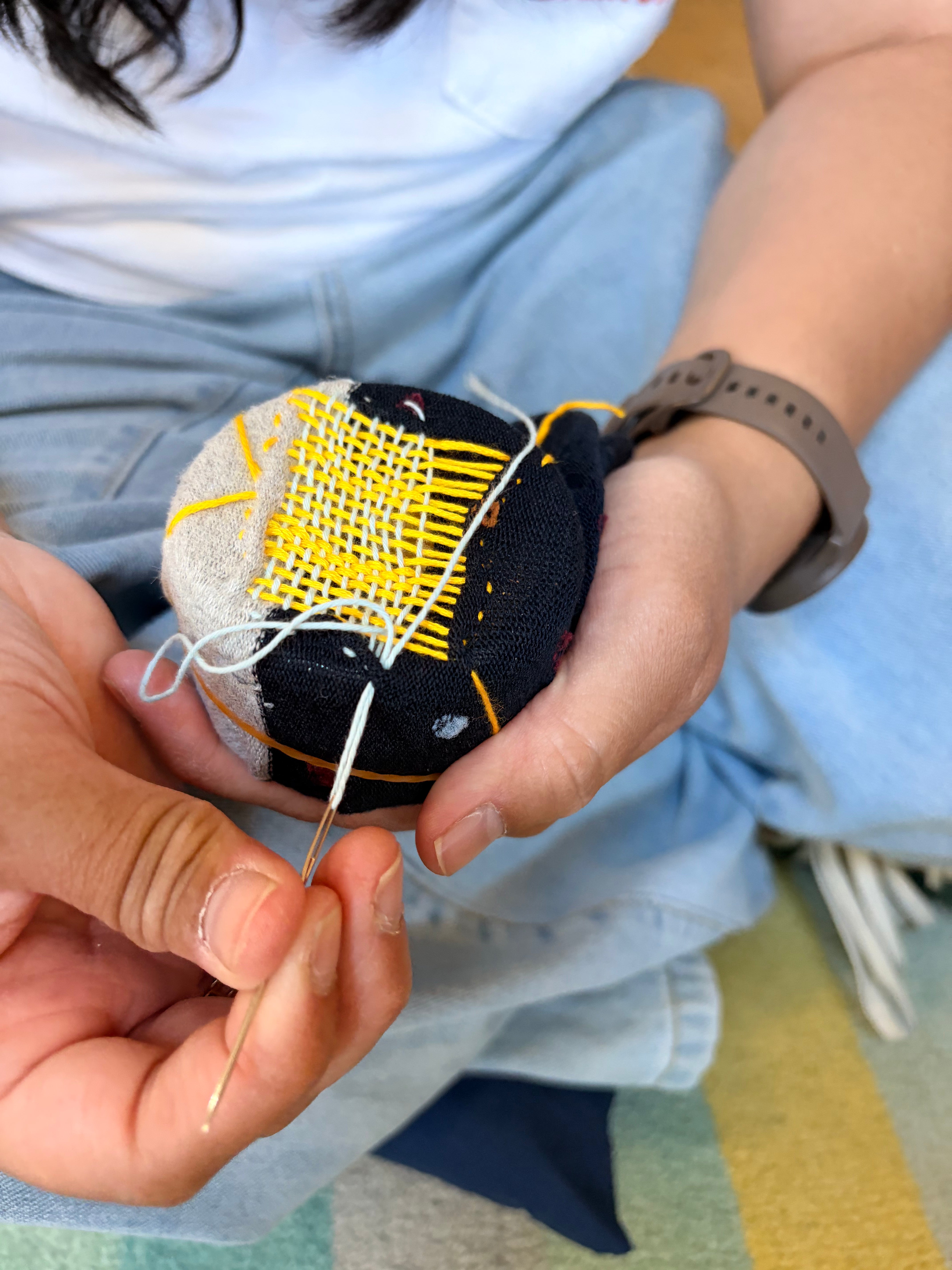 WORKSHOP: Visible mending + sock darning with Sachi