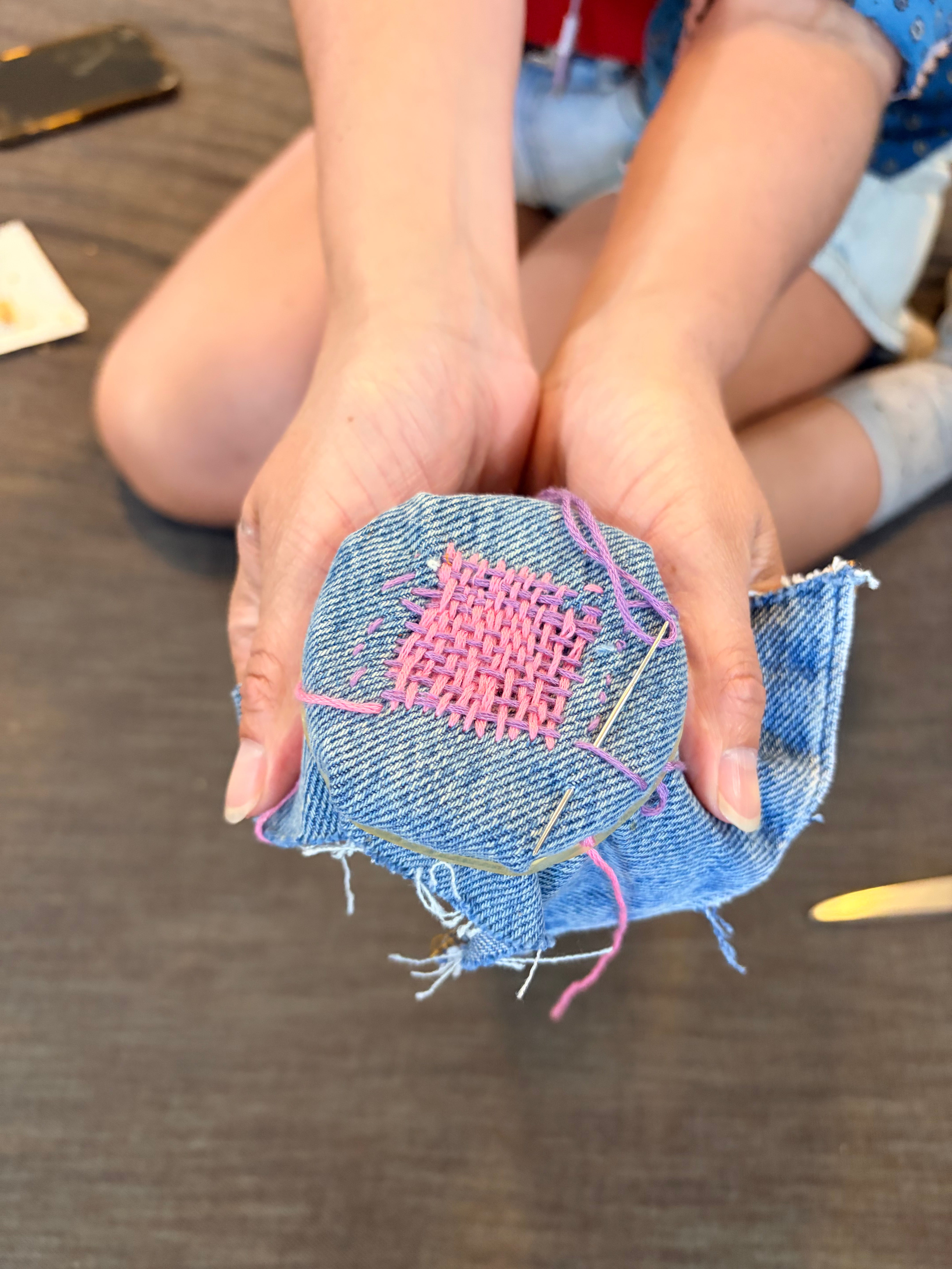 WORKSHOP: Visible mending + sock darning with Sachi